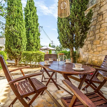 Villa Yiannis